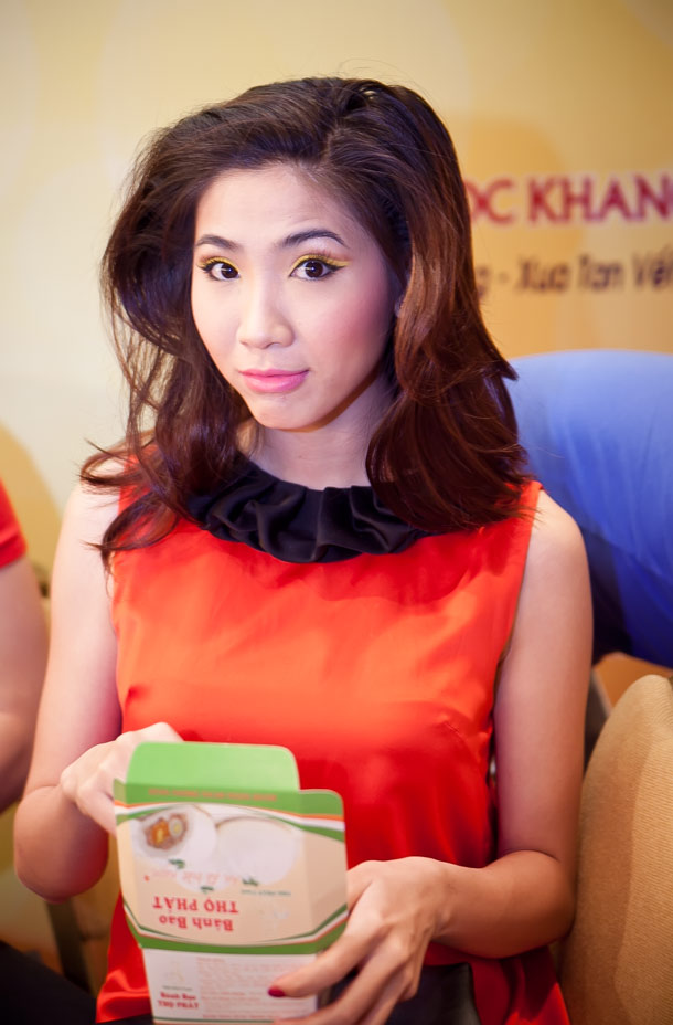 Các mẫu nữ nhí nhảnh trước giờ G - 9