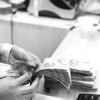 Tài chính - Bất động sản - Xử lý nợ xấu: Làm sao vẹn cả đôi đường?