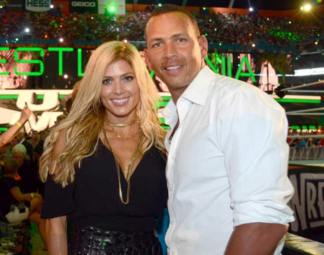 VĐV bóng chày Alex Rodriguez và cựu nữ đô vật Torrie Wilson.