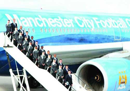 Bán tên sân tập: Nghi án “rửa tiền” của MU - 2