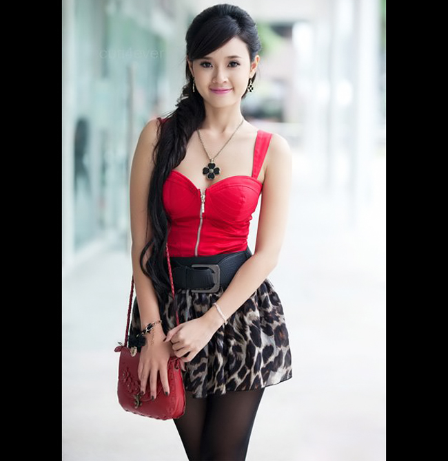 21 khoảng khắc sexy của hotgirl Midu - 15