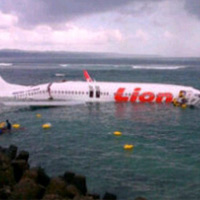 Tin tức trong ngày - Indonesia: Máy bay chở 172 khách lao xuống biển