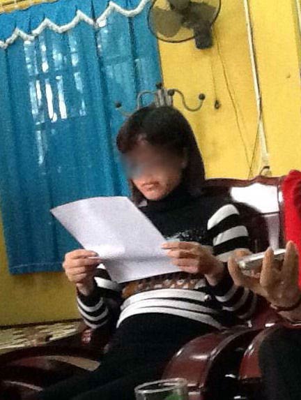 Gia đình hiệu trưởng hành hung giáo viên - 1