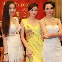 Hậu trường phim - Cuộc đua khoe vòng 1 của người đẹp Việt