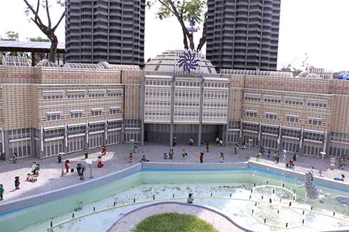 Choáng với phố cổ Hội An bằng lego - 13