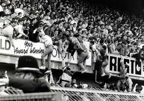 Bạo lực BĐ Anh: "Dịch bệnh" trở lại - 2