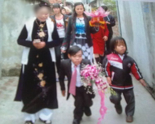 Hà Nội: Chú lùn 70cm và người vợ câm - 6