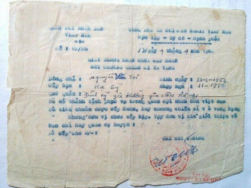 Hà Nội: Chú lùn 70cm và người vợ câm - 9