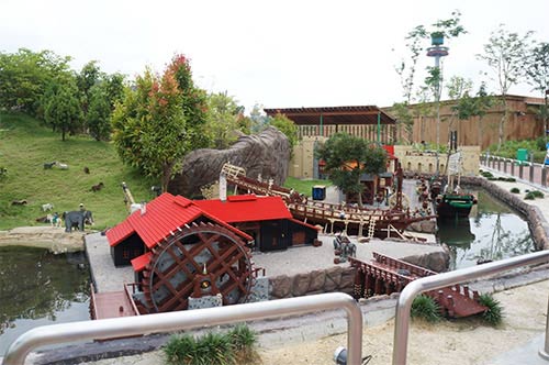 Choáng với phố cổ Hội An bằng lego - 11