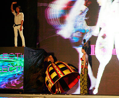 Khi mẫu Việt đổ rạp trên sàn diễn - 3