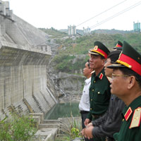 Tin tức trong ngày - 2.200 người diễn tập cứu hộ động đất ở Quảng Nam