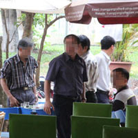 Tin tức trong ngày - Đưa công chức "ăn cắp giờ công" lên tivi