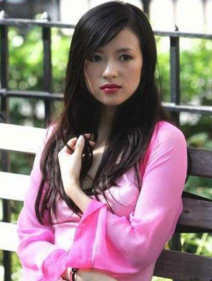 Những bộ cánh làm Chương Tử Di xấu hổ - 10