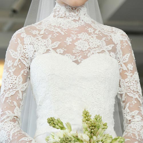 Váy cưới ren đem nét duyên cho nàng dâu - 12