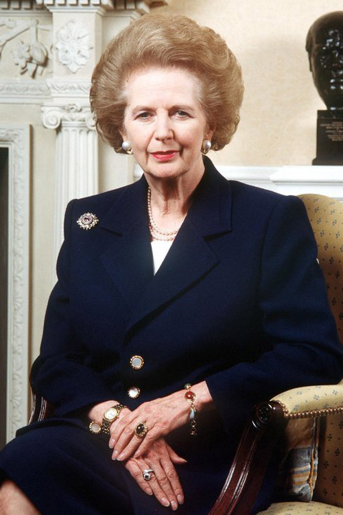 Ngắm thời trang cuối đời "Bà đầm thép" - 7