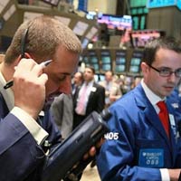 Sàn GD Quốc tế - Phố Wall đột ngột đảo chiều, tuột dốc mạnh