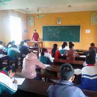 Giáo dục - du học - GV Sử bất đắc dĩ dạy thêm cả... Hóa!