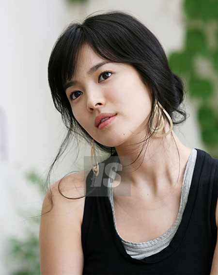 Bí mật từ sức cuốn hút của Song Hye Kyo - 1