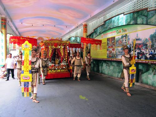 TPHCM: Tưng bừng lễ Giỗ Tổ Hùng Vương - 4