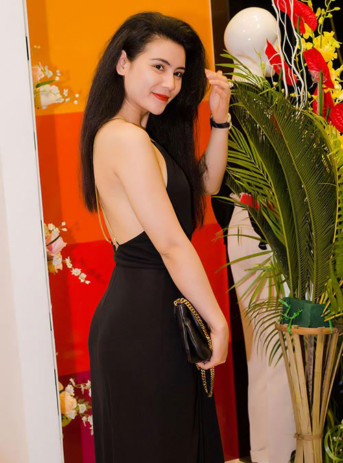 Bất ngờ nhan sắc “cá sấu chúa” Quỳnh Nga - 3