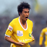 Bóng đá - Bị ngộ độc Công Vinh mất cơ hội ở vòng 6