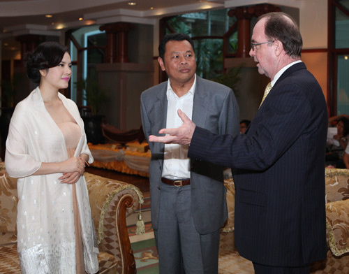 Thôi Đại sứ, Nhã Kỳ vẫn được sủng ái - 6