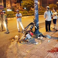 Tin tức trong ngày - Vô cảm xem tai nạn, quên đưa đi cấp cứu