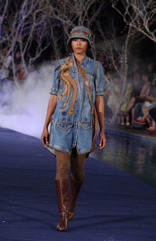 Hoa hậu Thùy Dung cực "chất" với denim - 16