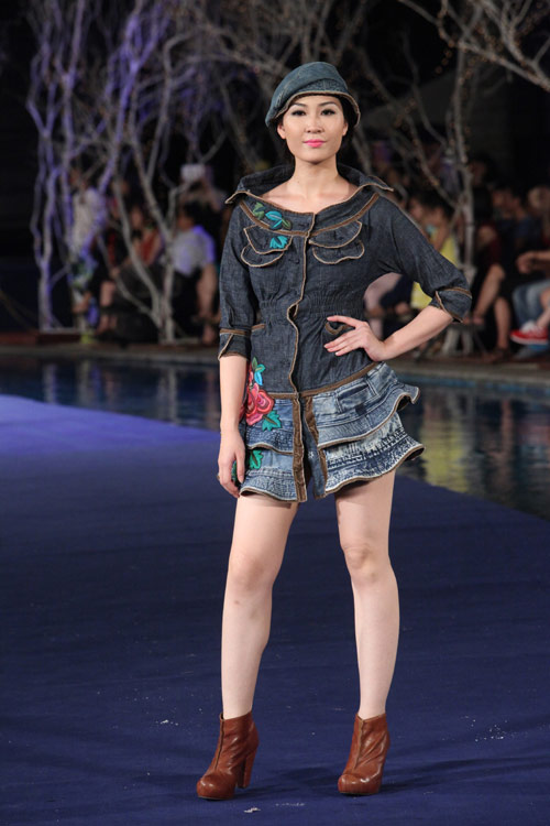 Hoa hậu Thùy Dung cực "chất" với denim - 18