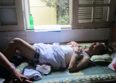 Tai nạn ở Lào, hơn 30 người Việt thương vong - 1