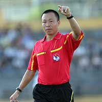 Bóng đá - “Vua áo đen” Trần Trung Hiếu bị đả kích