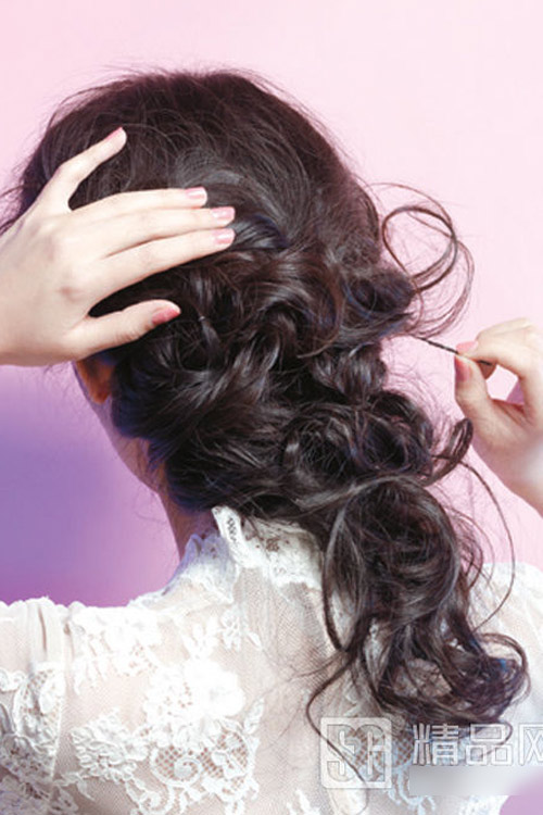 5 kiểu tóc cưới đẹp và dễ thực hiện - 5