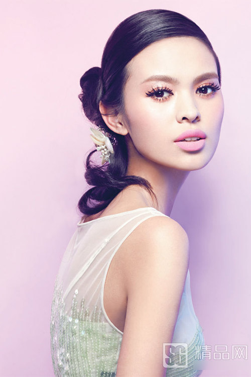 5 kiểu tóc cưới đẹp và dễ thực hiện - 7