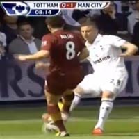 Bóng đá - Nasri nên bị thẻ đỏ vì vào bóng thô bạo