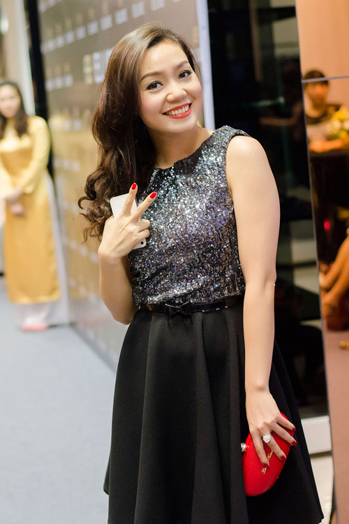 Ngọc Oanh xinh và hiền như tiểu thư - 12