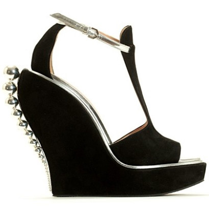 Êm chân nịnh dáng với sandal đế xuồng - 17