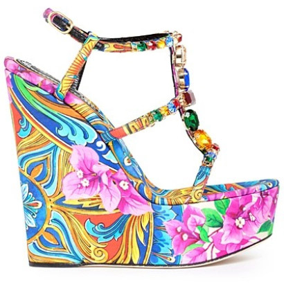 Êm chân nịnh dáng với sandal đế xuồng - 19
