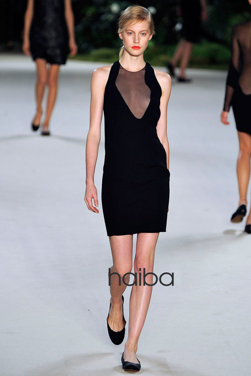 Chất liệu giúp phụ nữ phô trương nét đẹp - 4