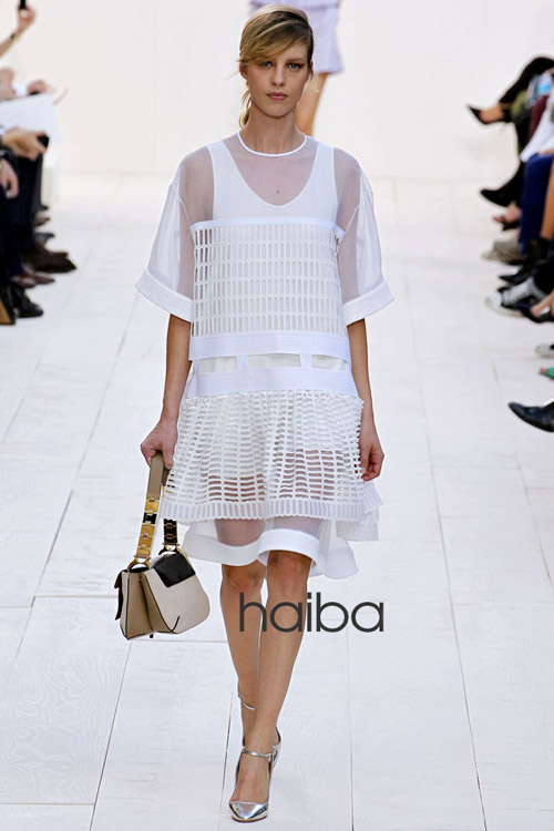 Chất liệu giúp phụ nữ phô trương nét đẹp - 4