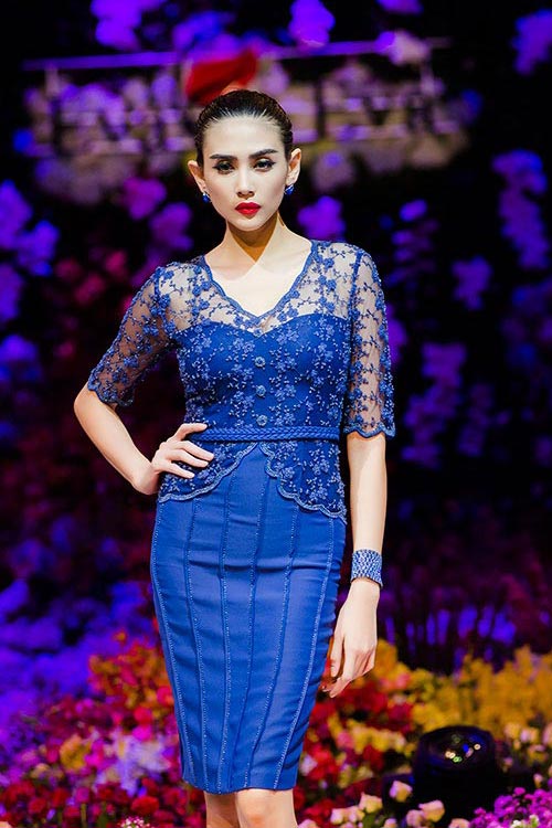 Ngọc Oanh tựa thiên thần trên sân khấu - 4