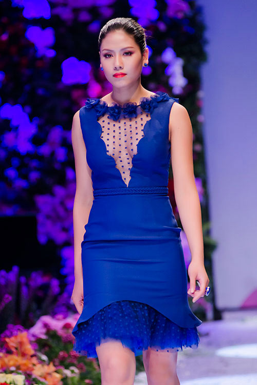 Ngọc Oanh tựa thiên thần trên sân khấu - 6