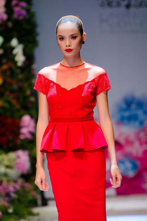 Ngọc Oanh tựa thiên thần trên sân khấu - 18