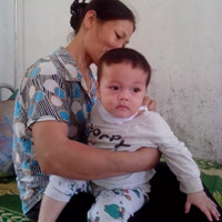 Tin tức trong ngày - Bé trai bị bỏ rơi trong nghĩa trang