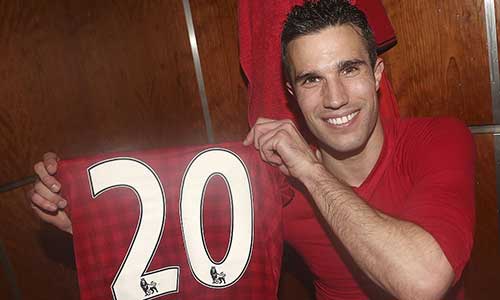 Cầu thủ MU thi nhau "khoe hàng" - 9