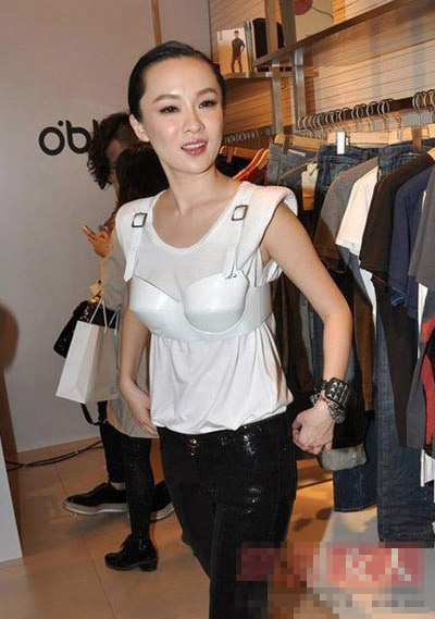 Mỹ nhân "phồng xẹp" với mốt khoe nội y - 13