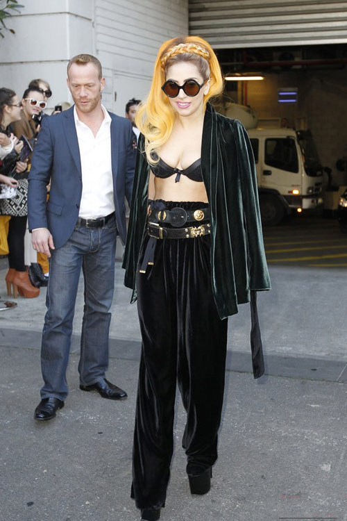 Mỹ nhân "phồng xẹp" với mốt khoe nội y - 14