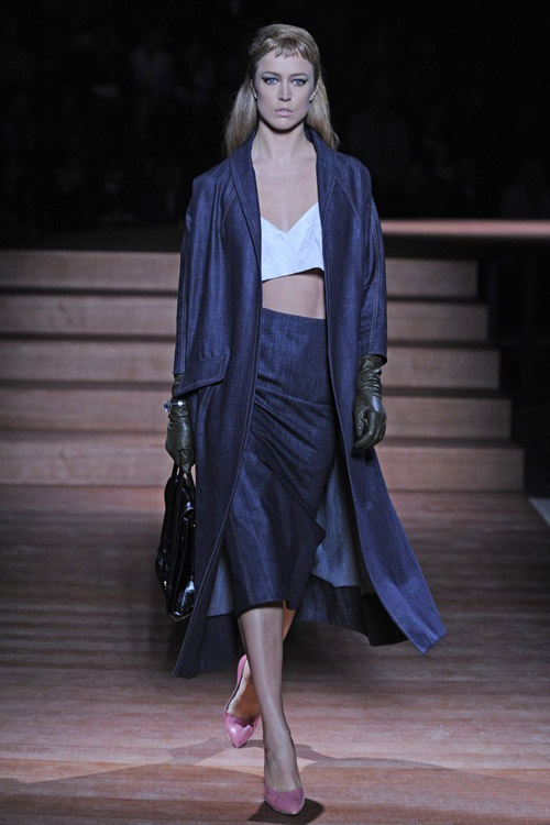 Mỹ nhân "phồng xẹp" với mốt khoe nội y - 4