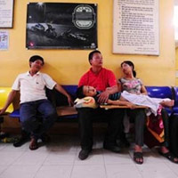 Sức khỏe đời sống - Rút thời gian khám bệnh: Không kham nổi!