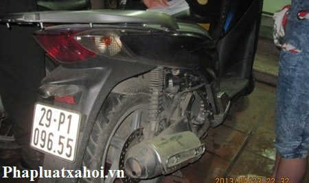 Cận cảnh CSCĐ trấn áp nhóm người mang súng - 7