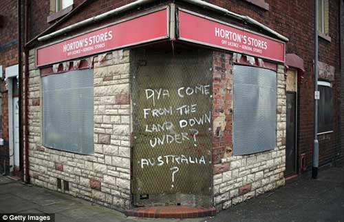 Anh: Đổ xô mua nhà giá... 1 bảng - 3